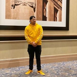 Meet your Posher, Luis